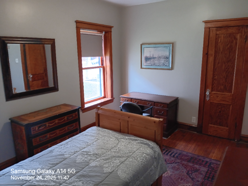 CHICAGO Multiplex: 552 North Lawler Avenue