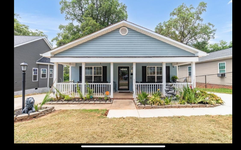 Winston Salem House: 1624 N Cherry St