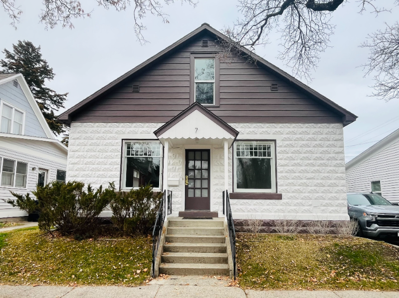 Bozeman House: 7 E Curtiss Street