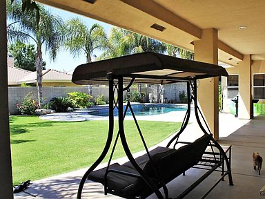 Bakersfield House: 12309 thornwood dr