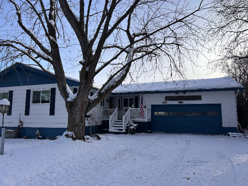 Columbia Falls House: 822 12th St W