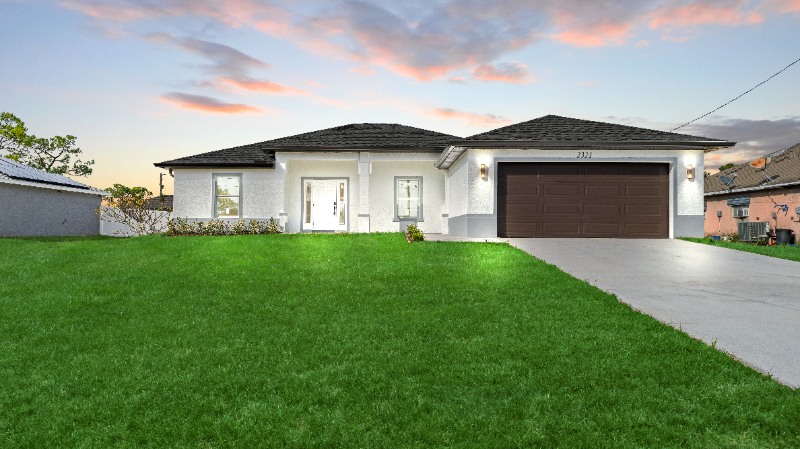 Cape Coral House: 2321 NW 30th Ter