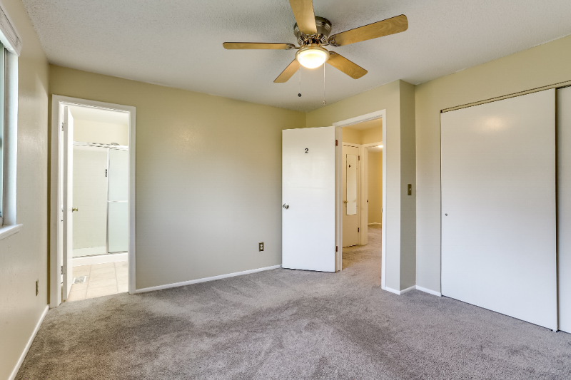 Denver House: 15054 East Dartmouth Avenue, Aurora, CO
