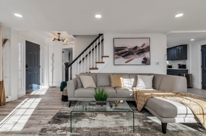 Methuen Townhome: 575 Prospect St