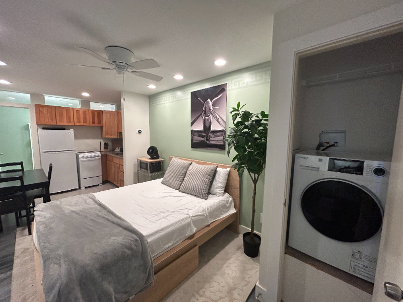 Salt Lake City Multiplex: 137 W 600 N