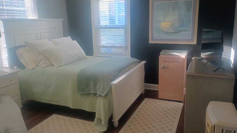 High Point Other: 1201 Delk Dr