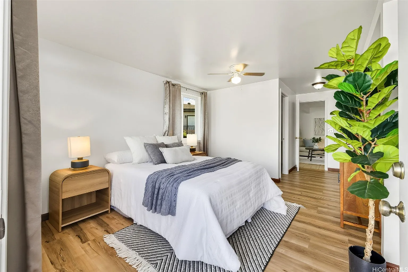 Pearl City House: 1425 Kawelu Street