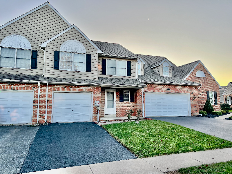 Mountville Townhome: 24 Pennridge Ave