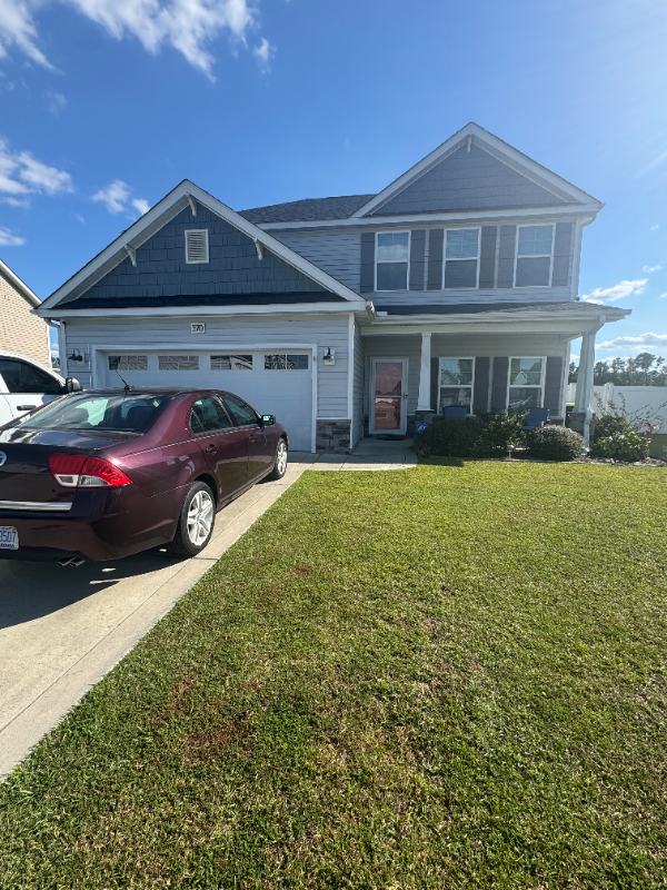 Winterville House: 370 Holly Grove Drive