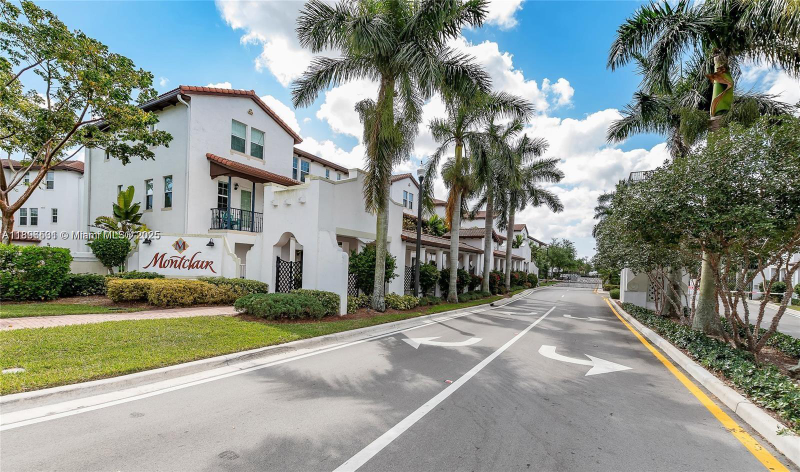 Miramar Townhome: 2662 SW 118th Rd