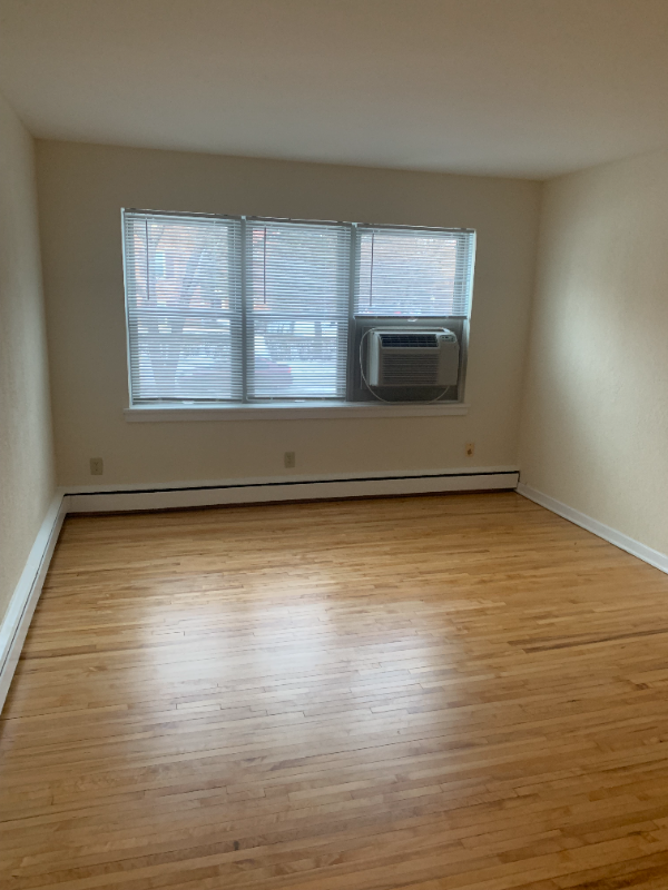 st paul Apartment: 924 cleveland ave s