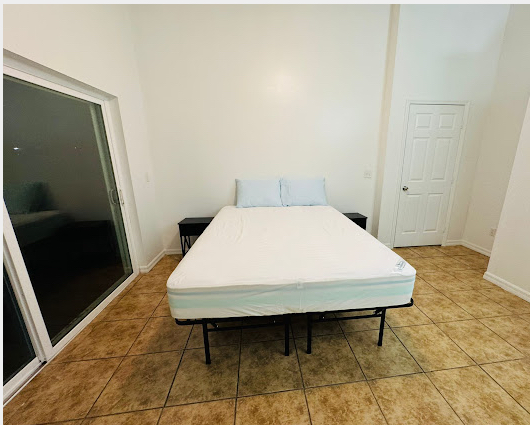 Davenport House: 536 Cheshire Way