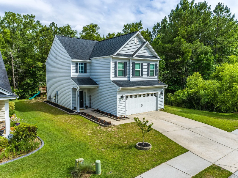 Moncks Corner House: 106 Blackwater Way