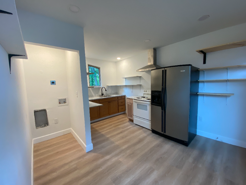 San Marcos House: 201 Harmons Way