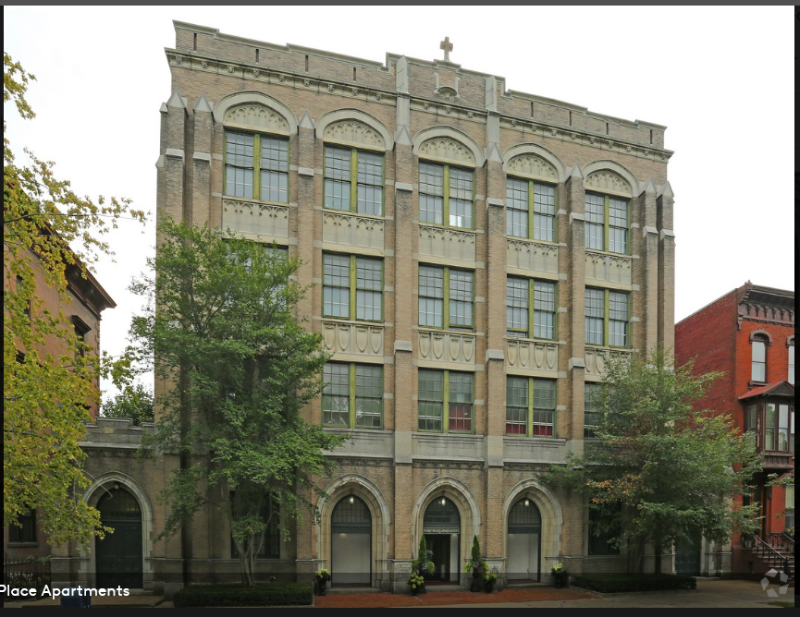 Troy Apartment: 212 3rd Street- 4C