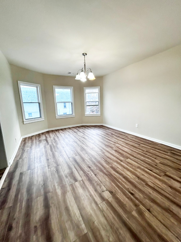 Kingston Townhome: 37 W Dorrance