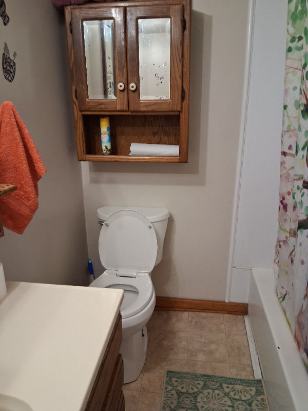 Akron Other: 106 Shaker Dr