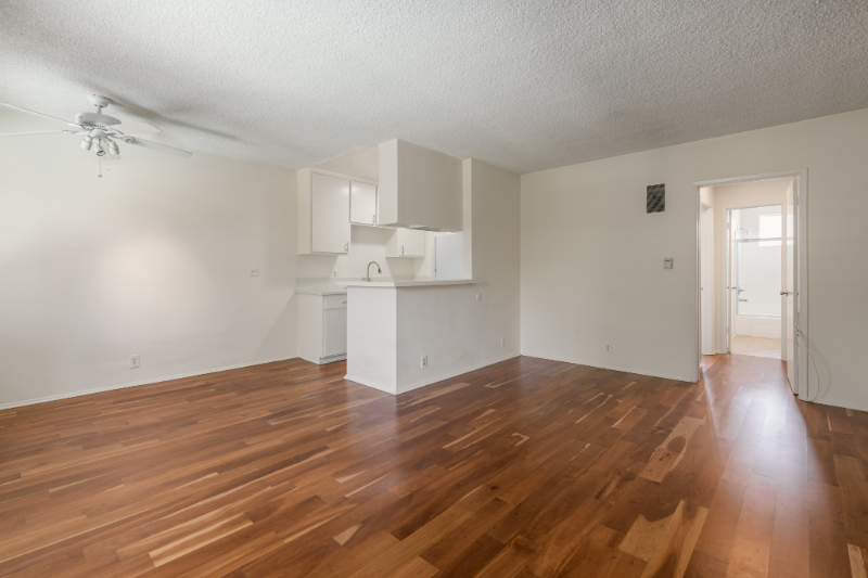 Los Angeles Apartment: 1808 N Harvard