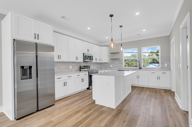 North Charleston House: 2007 Arbutus Ave