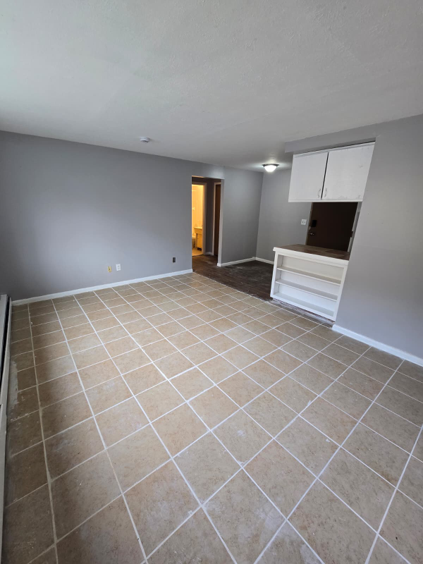 East Cleveland Apartment: 1885 Taylor Rd