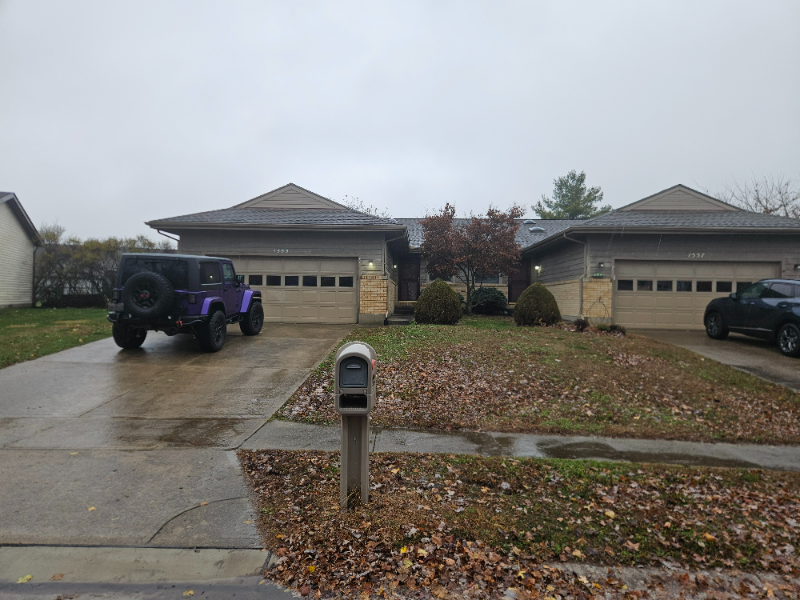 Miamisburg House: 1555 Vista Ridge