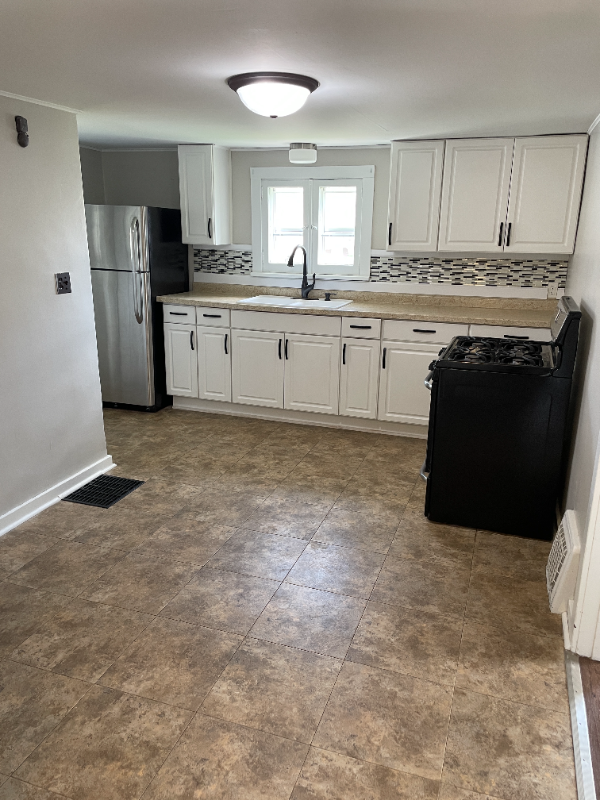 La Crosse House: 1609 Green Bay