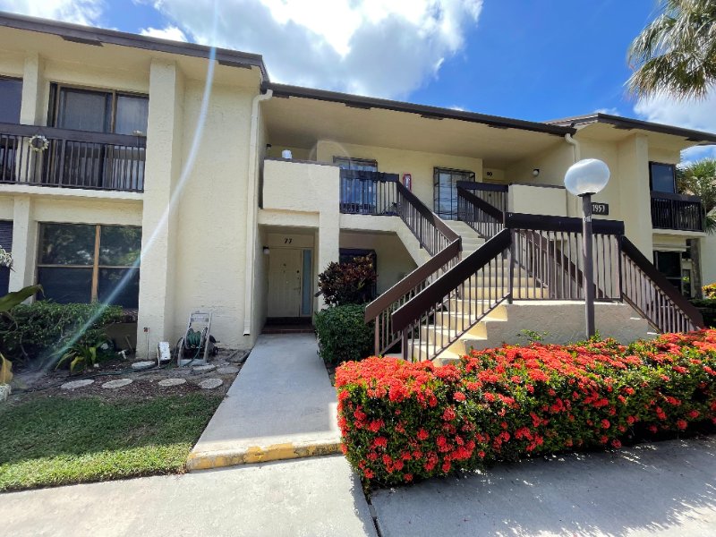 DERFIELD Apartment: 1953 SW 15th St