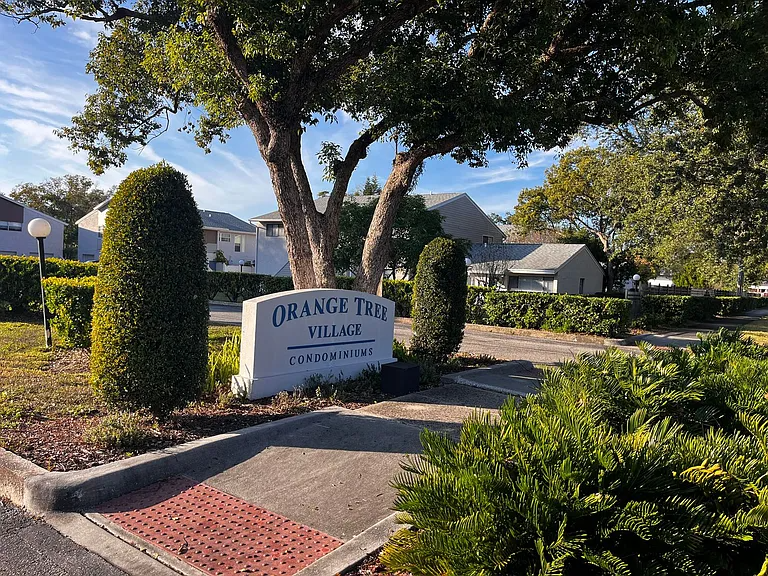 Orlando Condo: 2784 Curry Ford Rd