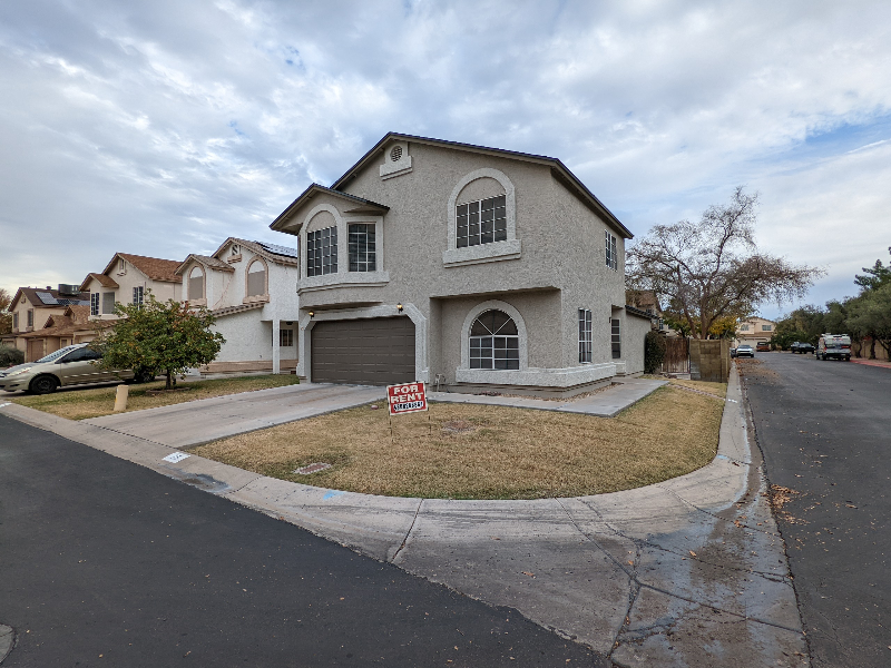 Mesa House: 3755 E. Broadway Rd