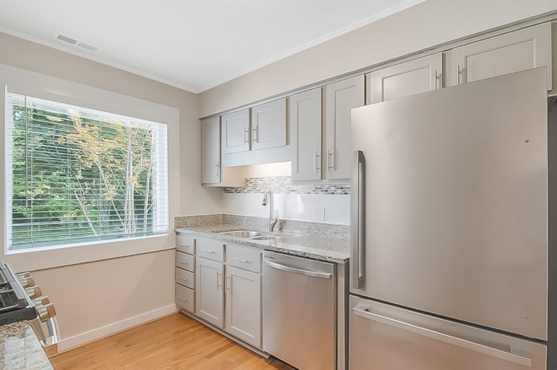 Garner House: 915 Buckingham rd