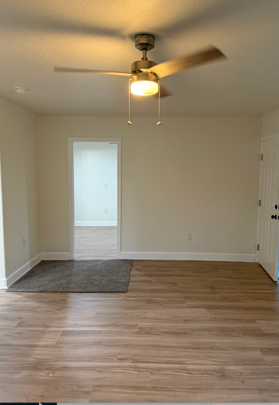 Ione House: 6254 Hwy 104