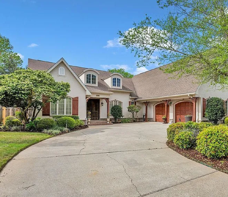 Navarre House: 1798 Snapdragon Drive