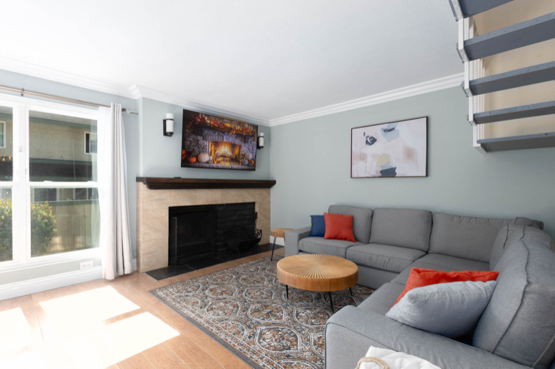 San Diego Townhome: 10159 Caminito Volar