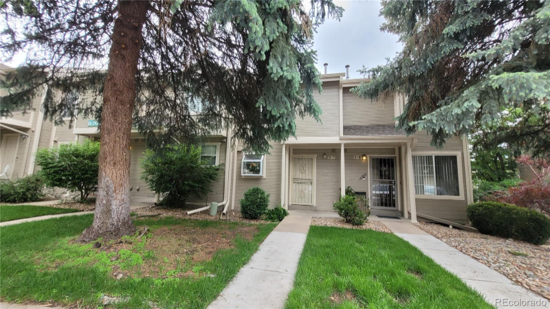 DENVER Townhome: 1818 S QUEBEC WAY