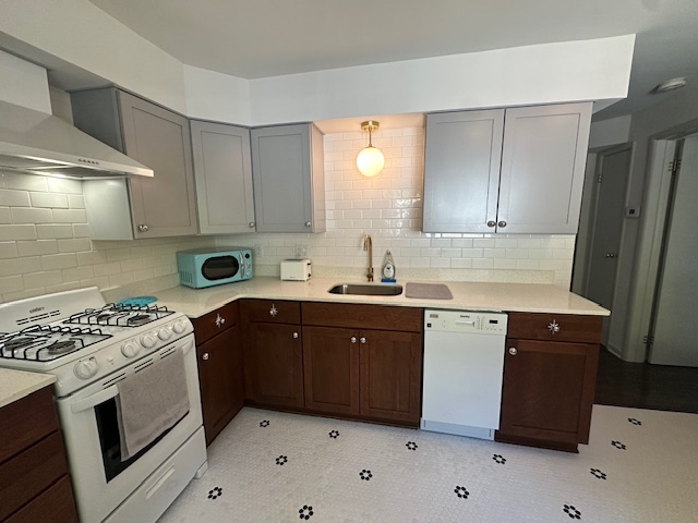 Bloomington Apartment: 415 N Dunn Street