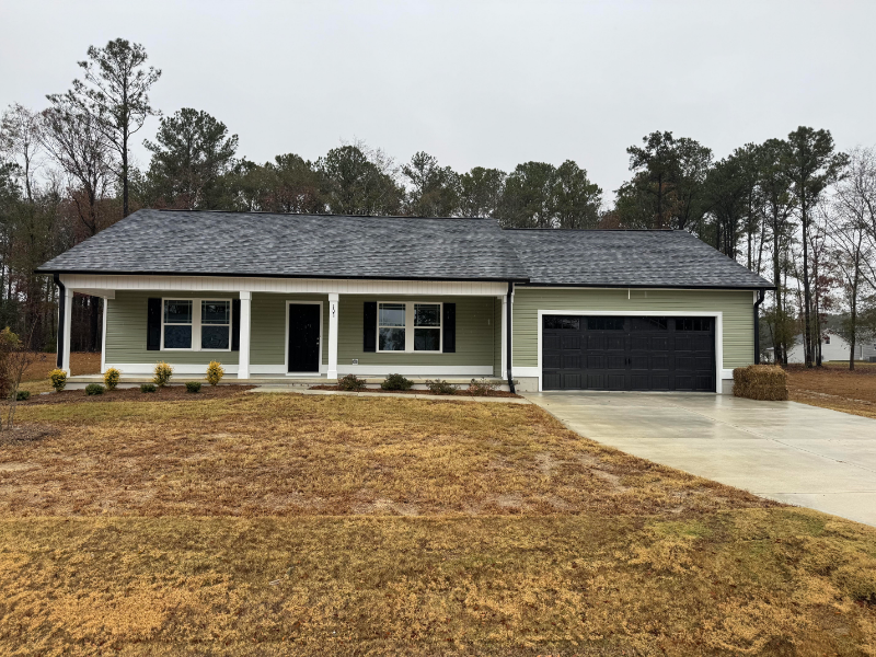 Goldsboro House: 103 Red Maple Place