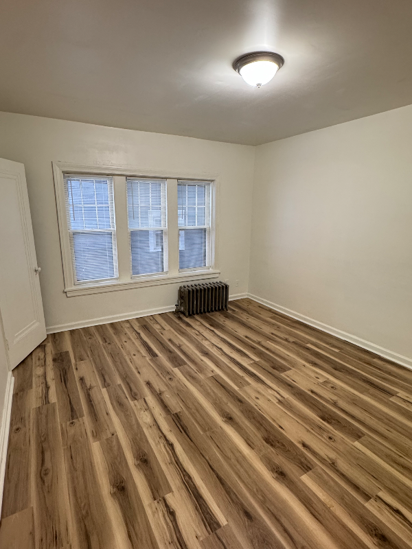 Lakewood Apartment: 1682 Elbur Avenue