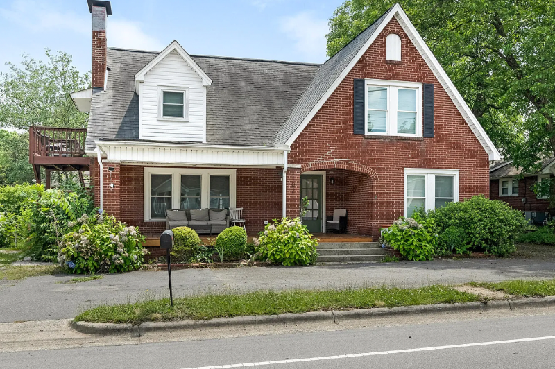 Kannapolis House: 1102 Lane St