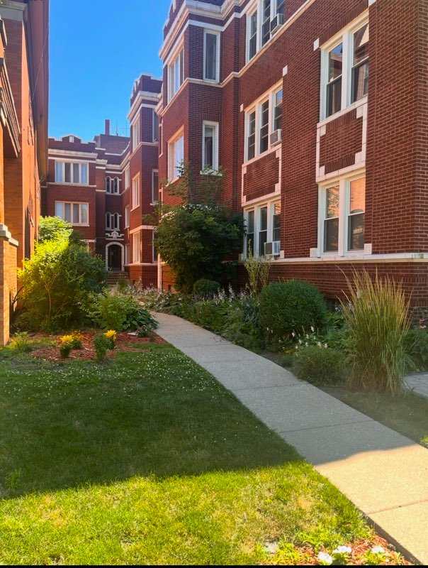 Oak Park Condo: 715 Washington Blvd