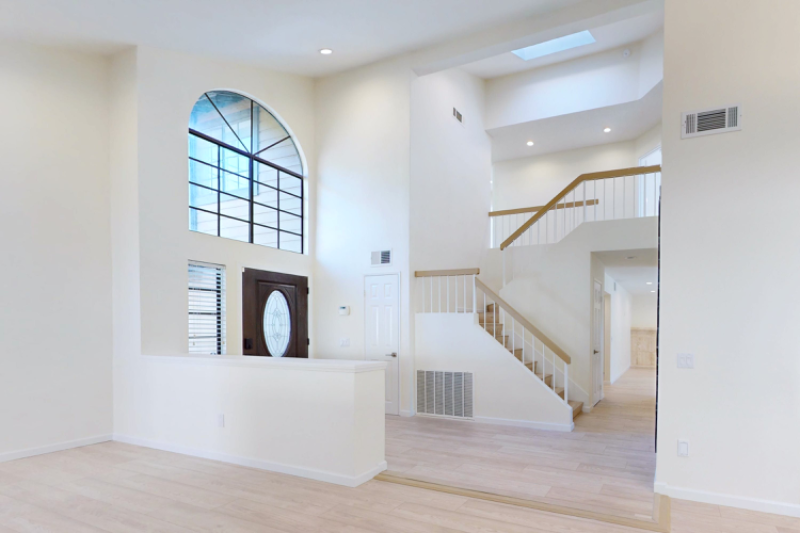 Woodland Hills House: 5813 Serrania Ave