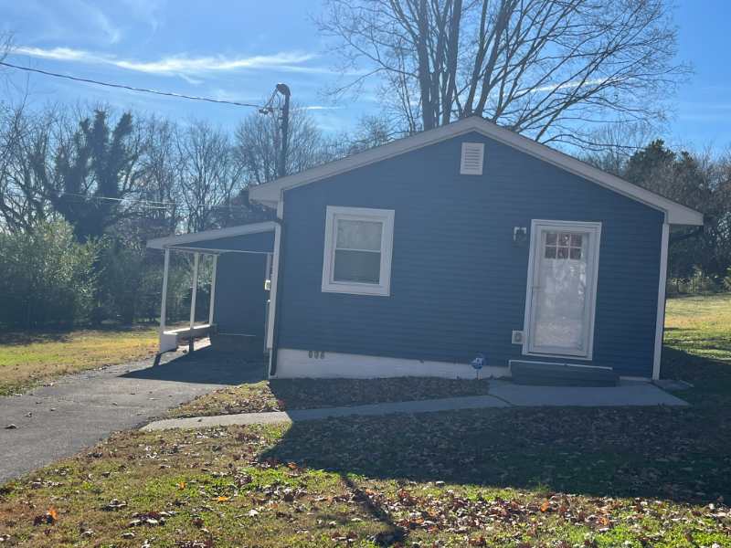 Knoxville House: 5509 N 5th St