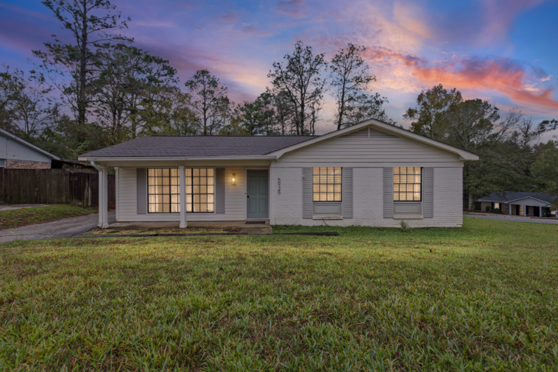 Mobile House: 5925 Couton Drive