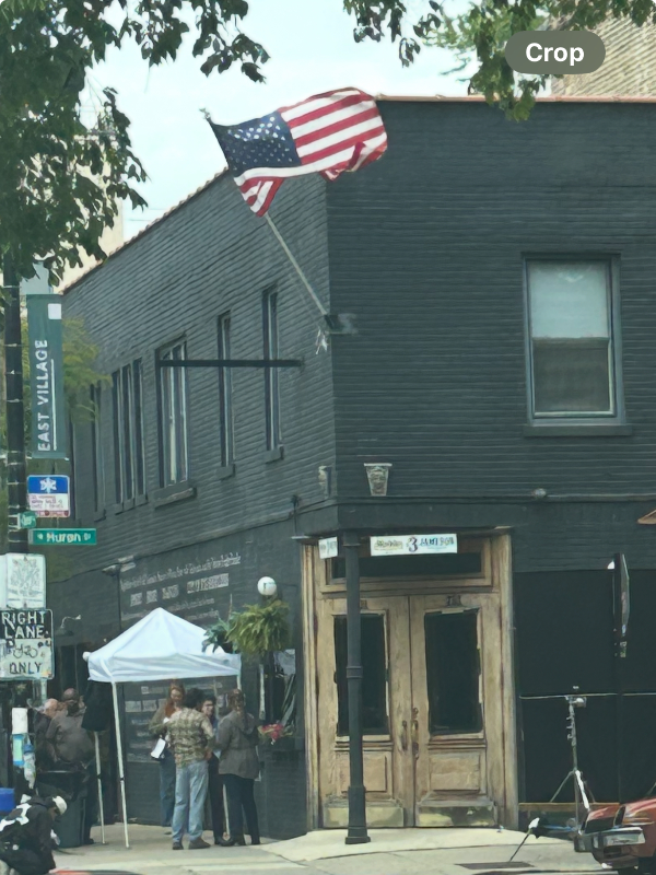 Chicago Apartment: 705 N Damen Ave