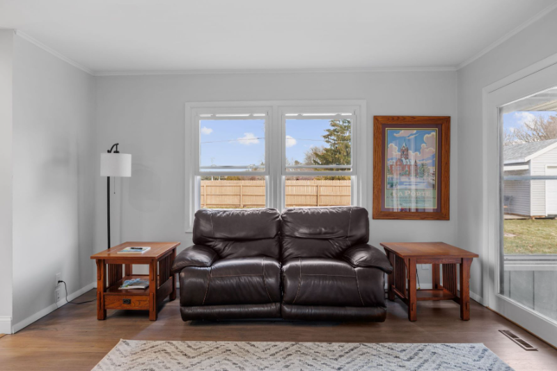 LaPorte House: 104 Willow Bend Drive