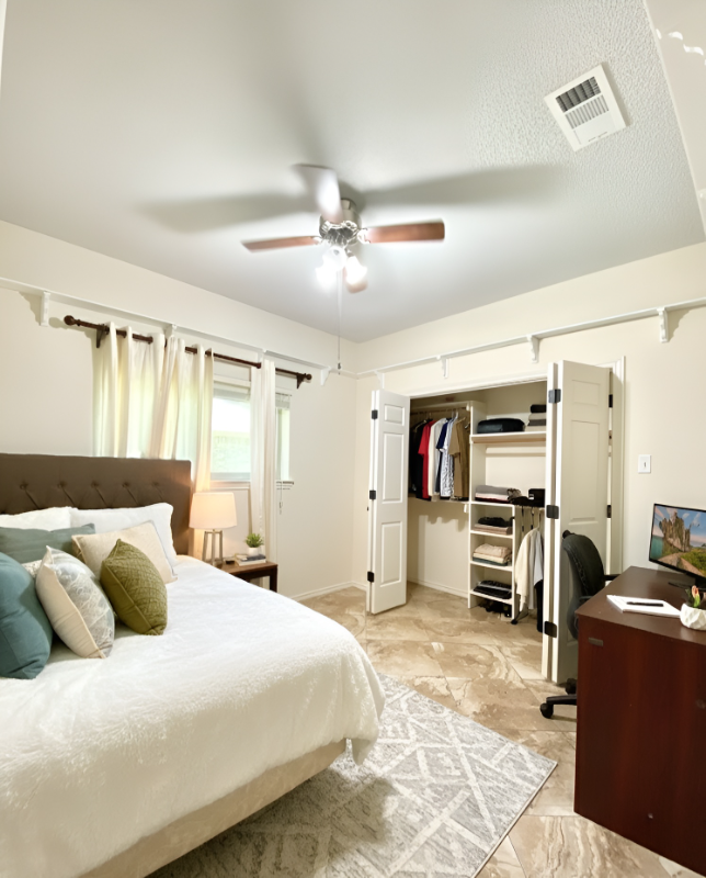 Richardson House: 1405 Ridgemoor Ln