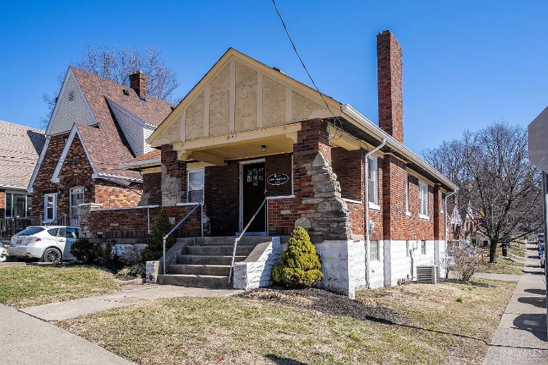 Cincinnati House: 2408 Moerlein Avenue
