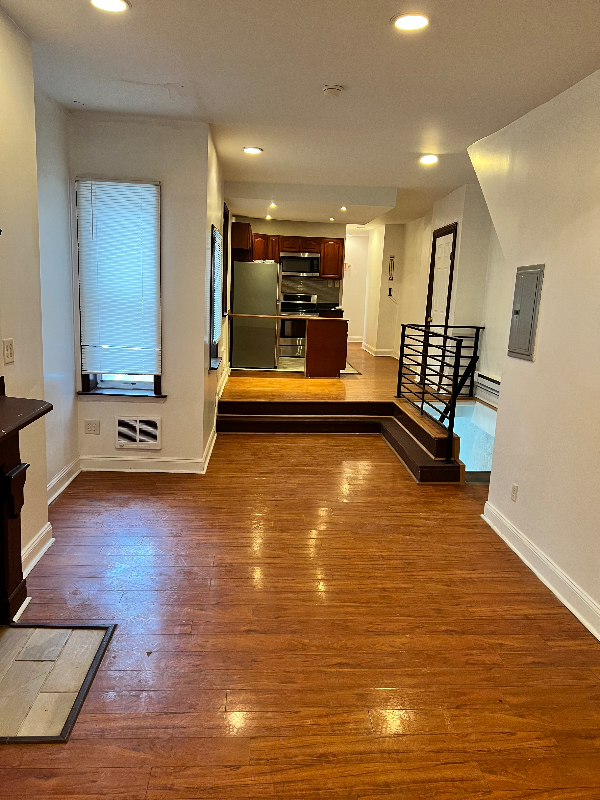 Philadelphia Apartment: 2512 W Oxford St