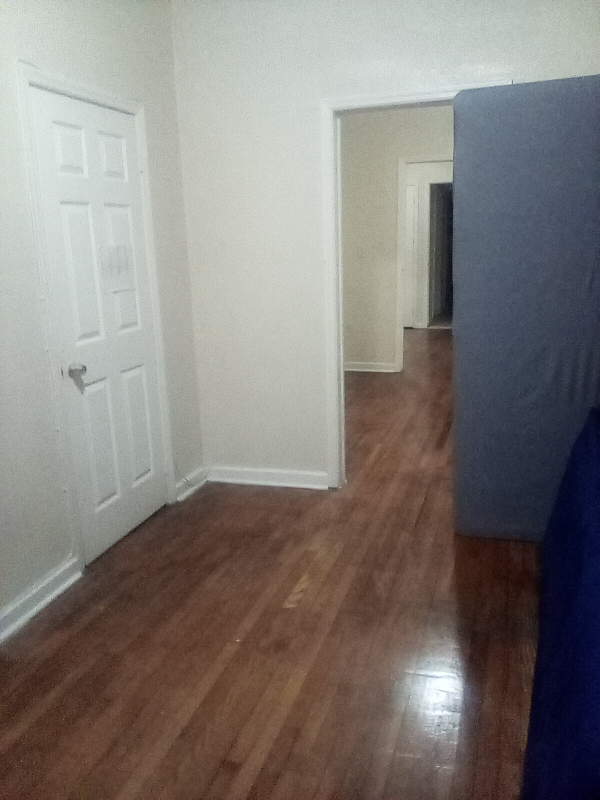 MT Vernon Apartment: 422 s third Streets