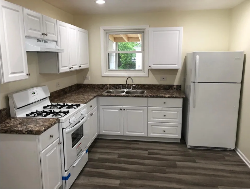 Homewood House: 17563 Western Ave