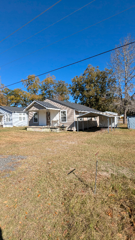 Eden House: 1127 US HWY 80